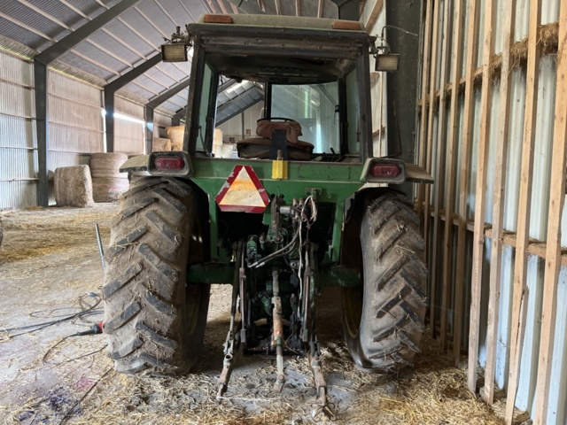 1191410-15 Tractor John Deere 4230 (Repair item)