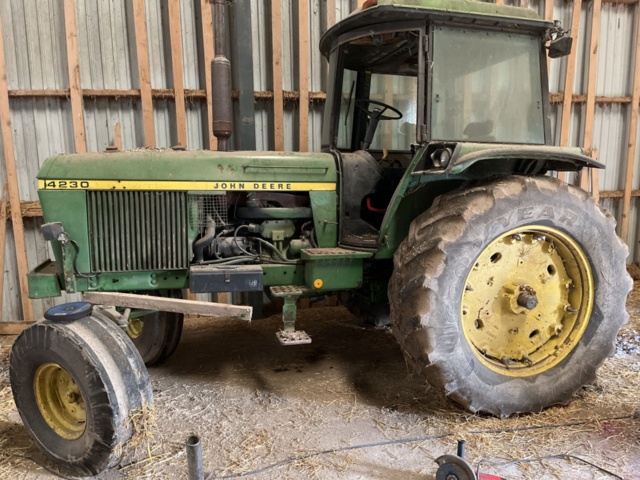 1191410-18 Tractor John Deere 4230 (Repair item)