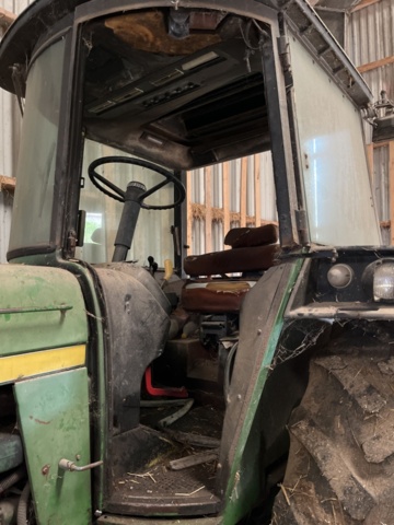 1191410-19 Tractor John Deere 4230 (Repair item)