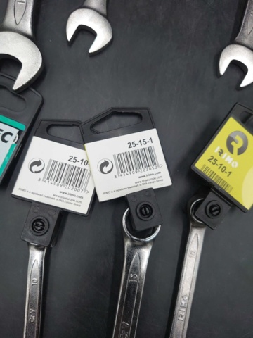 1190366-6 16 st U-ringnyckel - frakt ingår