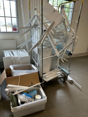 1150488-1 16 drawers elfa with shelf system and baskets