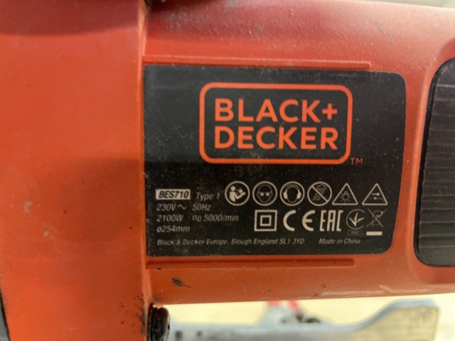 1151915-2 Cut/miter saw Black & Decker Bes 710
