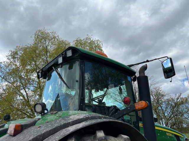 1203671-33 Tractor, John Deere 8330 (reg: BTX982)