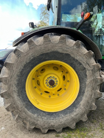 1203671-24 Tractor, John Deere 8330 (reg: BTX982)