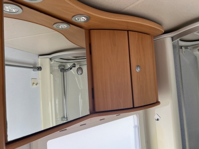 985412-22 Chausson Welcome 28 motorhome Ford 2.4 TDCi 137hp, 2005 "New engine 0 miles"