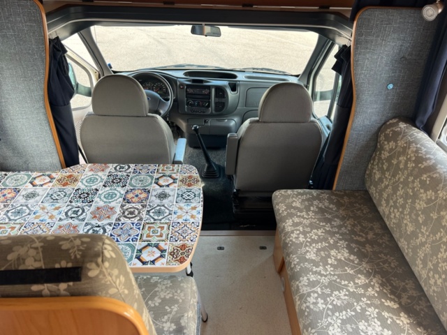 985412-26 Chausson Welcome 28 motorhome Ford 2.4 TDCi 137hp, 2005 "New engine 0 miles"