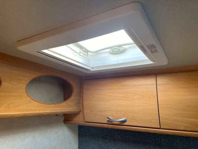 985412-42 Chausson Welcome 28 motorhome Ford 2.4 TDCi 137hp, 2005 "New engine 0 miles"