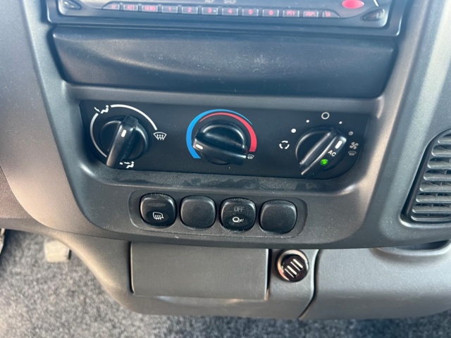 985412-52 Chausson Welcome 28 motorhome Ford 2.4 TDCi 137hp, 2005 "New engine 0 miles"