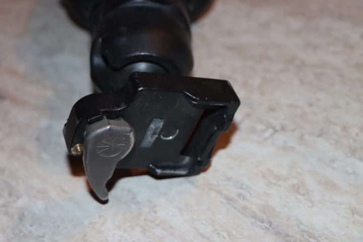 1173591-8 Canon EOS 7D with 35mm lens