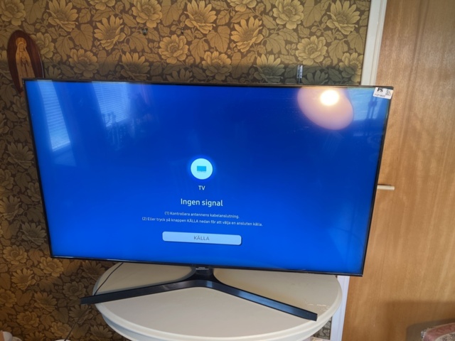 1121802-3 Samsung TV 50 inches