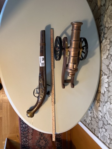 1121807-2 Brass cannon & striker-fired gun
