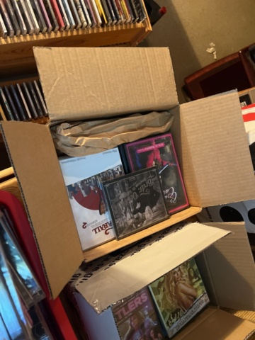 1121839-6 100s of Lp.cd &amp; dvd stereo bench