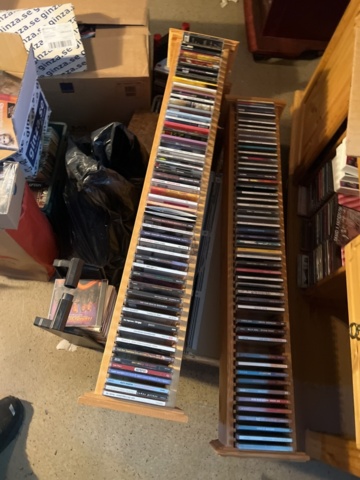 1121839-7 100s of Lp.cd &amp; dvd stereo bench