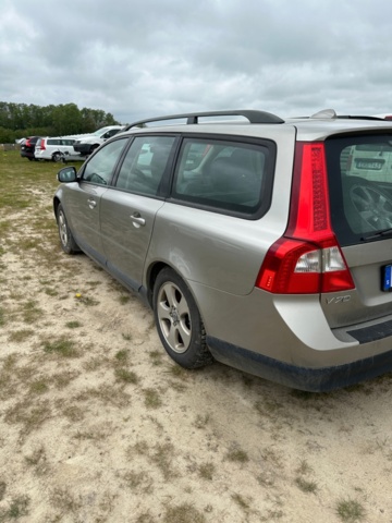1196708-3 Volvo V70 2.4D Geartronic, 163hp, 2008