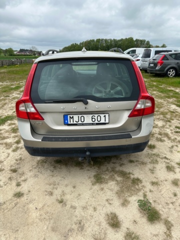 1196708-4 Volvo V70 2.4D Geartronic, 163hp, 2008