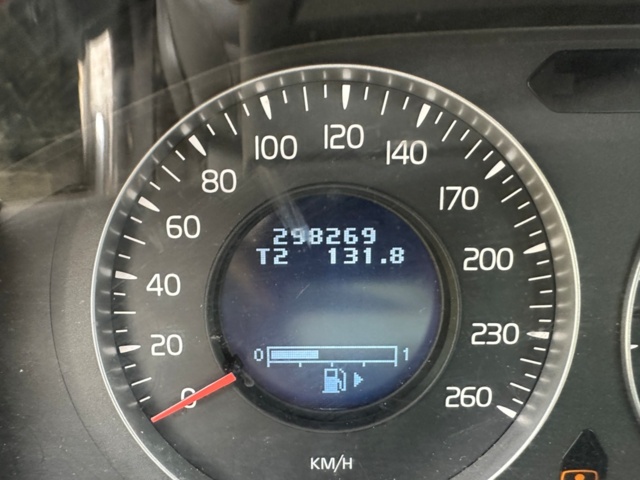 1196708-17 Volvo V70 2.4D Geartronic, 163hp, 2008