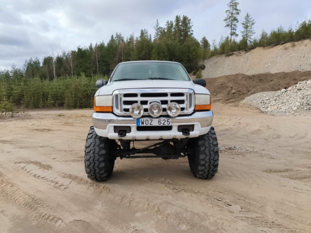 1129236-8 Ford F-350 Crew Cab - 2000