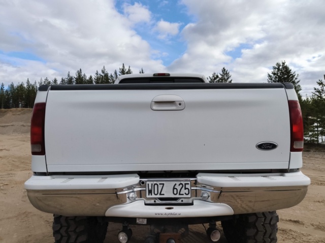 1129236-44 Ford F-350 Crew Cab - 2000