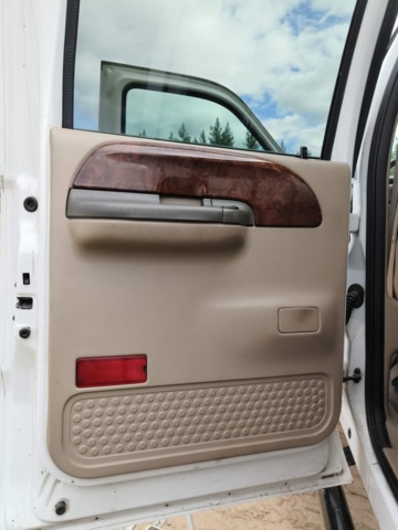 1129236-83 Ford F-350 Crew Cab - 2000