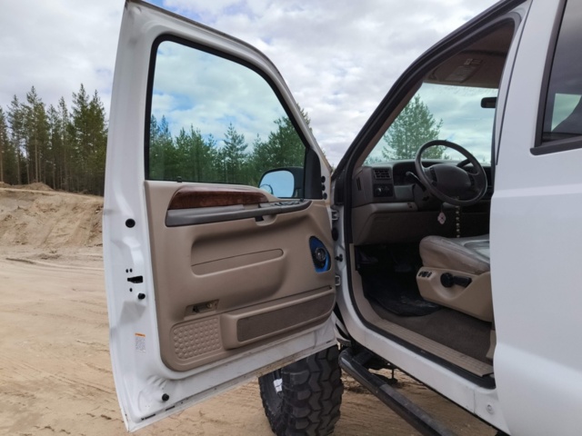 1129236-88 Ford F-350 Crew Cab - 2000