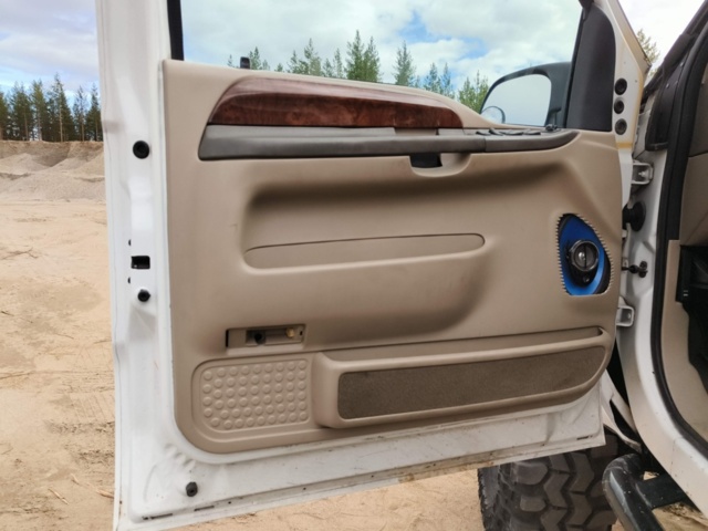 1129236-89 Ford F-350 Crew Cab - 2000