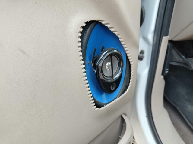 1129236-90 Ford F-350 Crew Cab - 2000