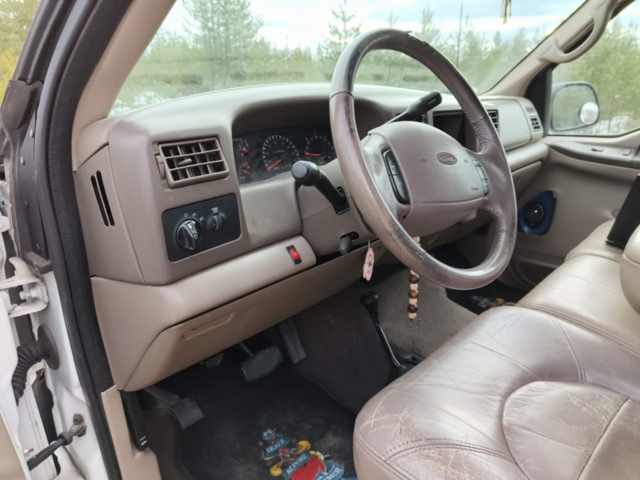 1129236-93 Ford F-350 Crew Cab - 2000