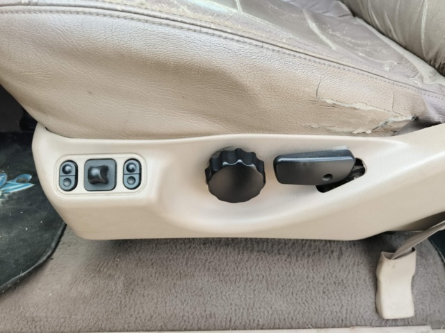 1129236-95 Ford F-350 Crew Cab - 2000