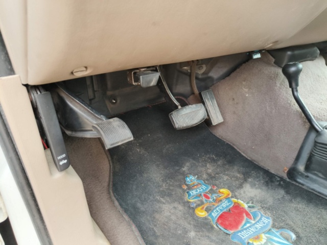 1129236-97 Ford F-350 Crew Cab - 2000