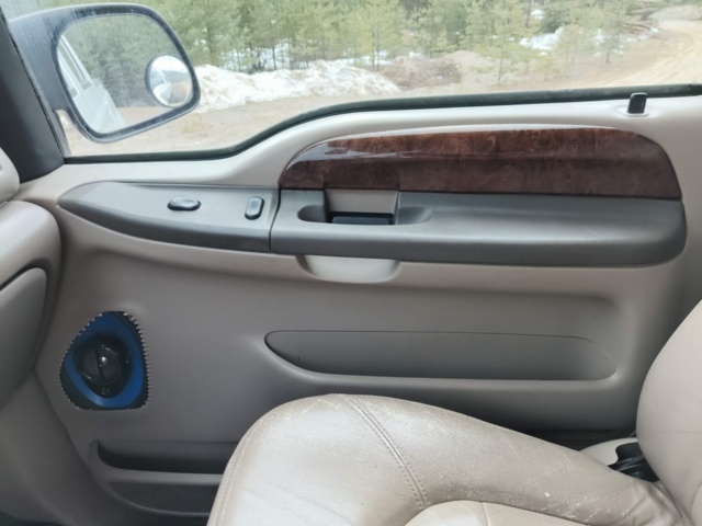 1129236-116 Ford F-350 Crew Cab - 2000