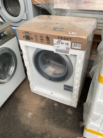 1121486-1 New Washing machine AEG