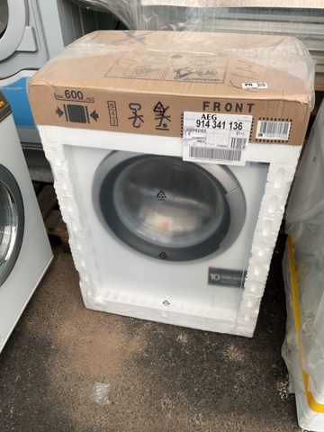 1121486-2 New Washing machine AEG
