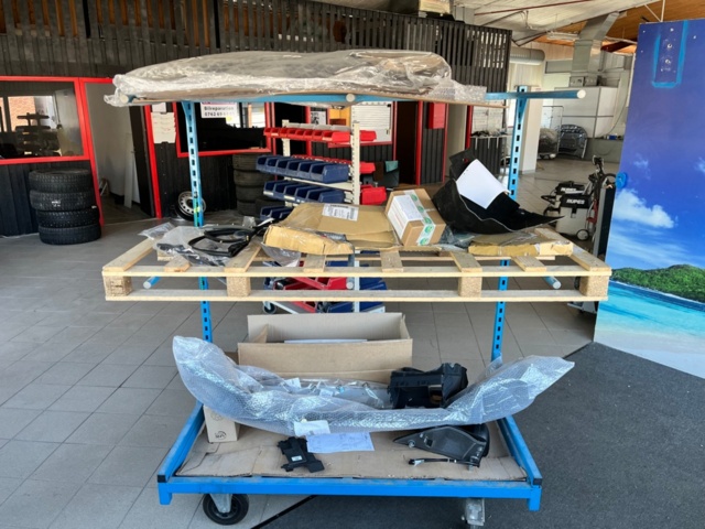 1204166-2 Unloading trolley