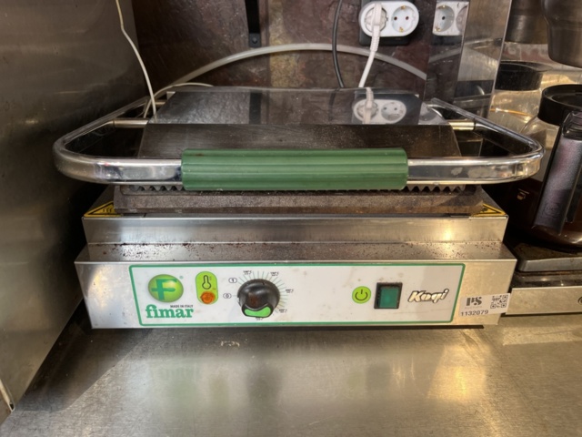 1132079-1 Clamp grill Fimar