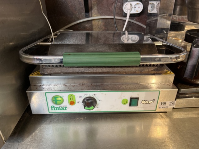 1132079-5 Clamp grill Fimar