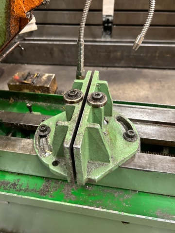 1204605-8 Cold saw Kasto BSM 210/240 - 1991