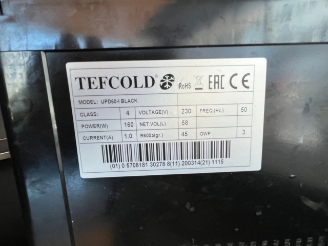 1145394-5 Display fridge in bench model, Tefcold
