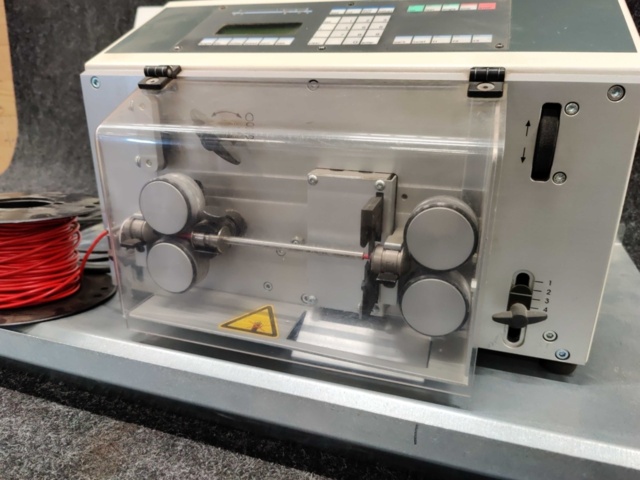 1162889-5 Cable stripping machine Schleuniger EcoStrip ES 9300