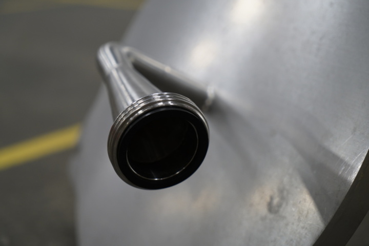 1205091-4 The dish nozzle for stainless tanks