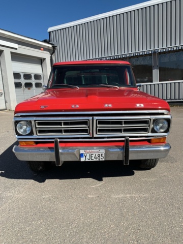 1068229-2 Ford F-250 Single cab -1972