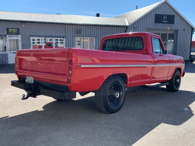 1068229-5 Ford F-250 Single cab -1972