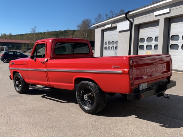 1068229-7 Ford F-250 Single cab -1972