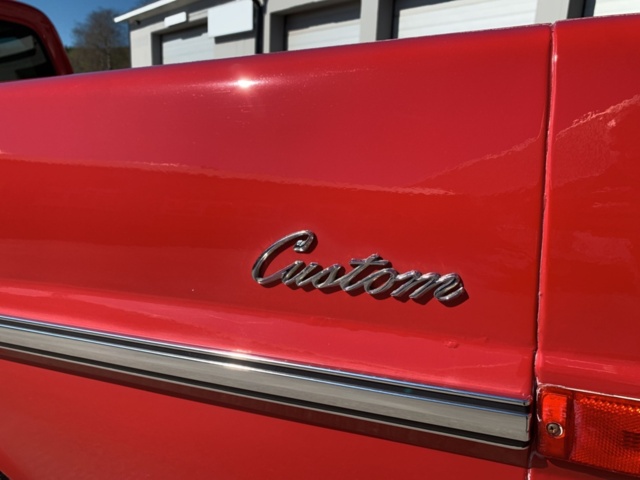 1068229-11 Ford F-250 Single cab -1972