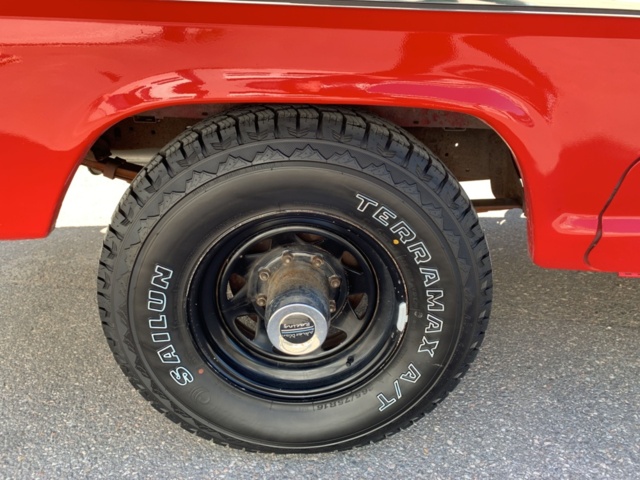 1068229-28 Ford F-250 Single cab -1972