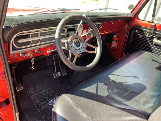 1068229-35 Ford F-250 Single cab -1972