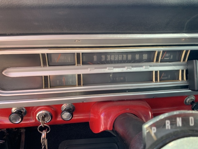 1068229-37 Ford F-250 Single cab -1972