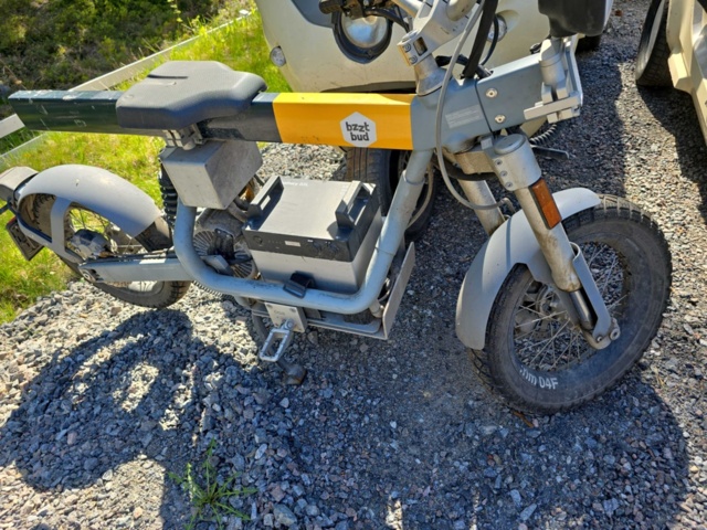 956402-1 Cake Cae grå