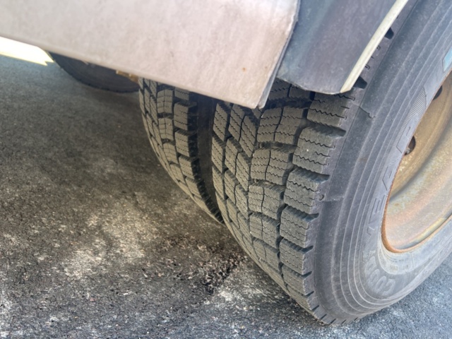 1121874-12 Van 4x2 Volvo Trucks FL -2013