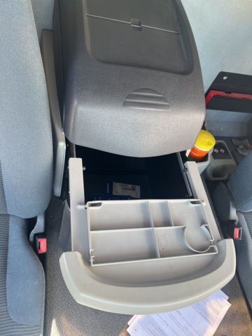 1121874-31 Van 4x2 Volvo Trucks FL -2013