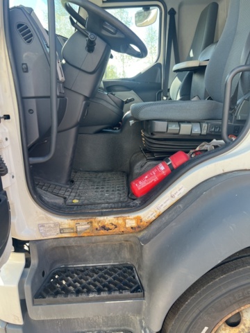 1121874-33 Van 4x2 Volvo Trucks FL -2013